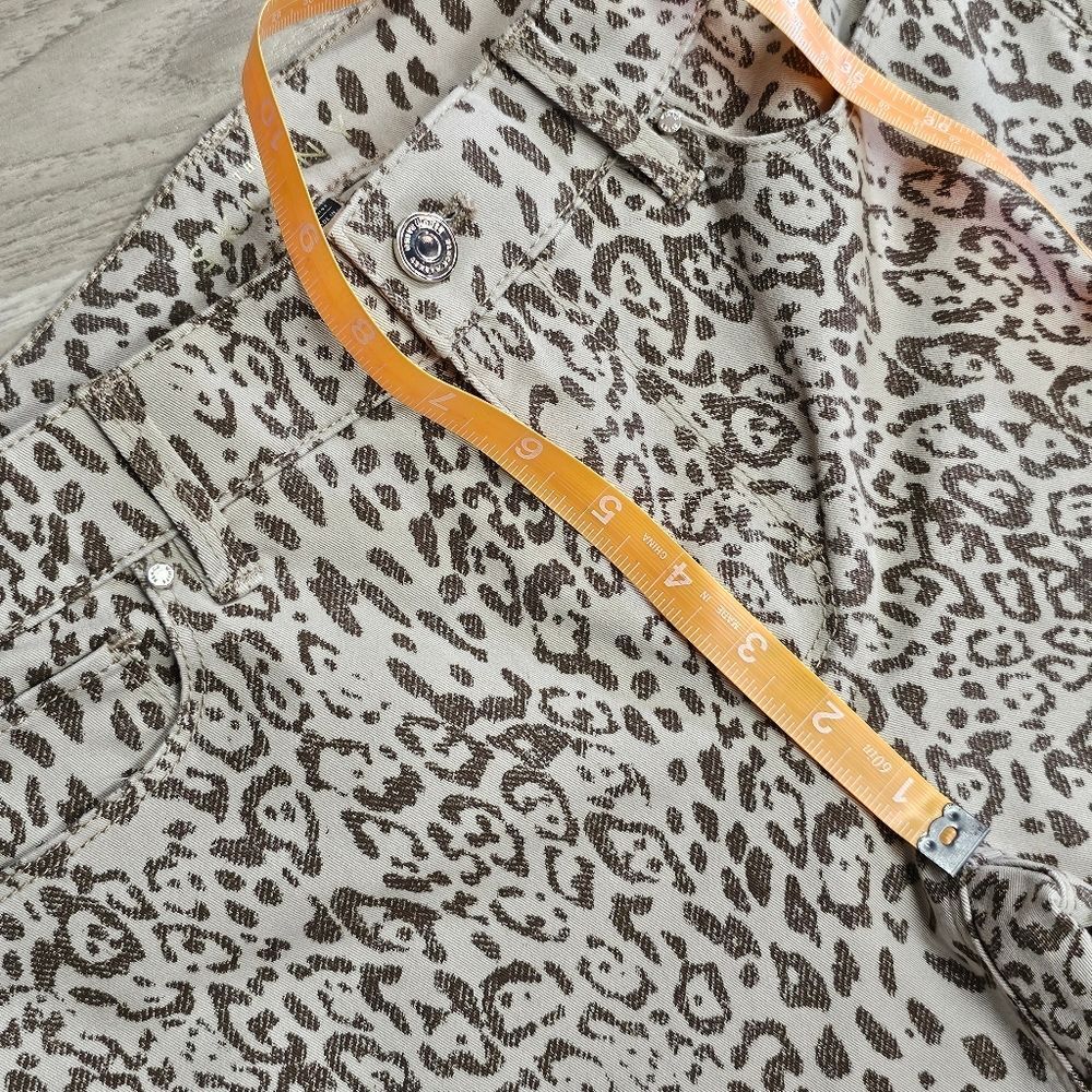 WHITE HOUSE BLACK MARKET The Skinny Crop Jeans Size 4P Beige Brown Animal Print - Picture 4 of 10
